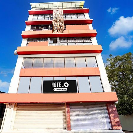 Super Hotel O Geeta Mandir Formerly Hotel Green Park Ahmedabad Buitenkant foto